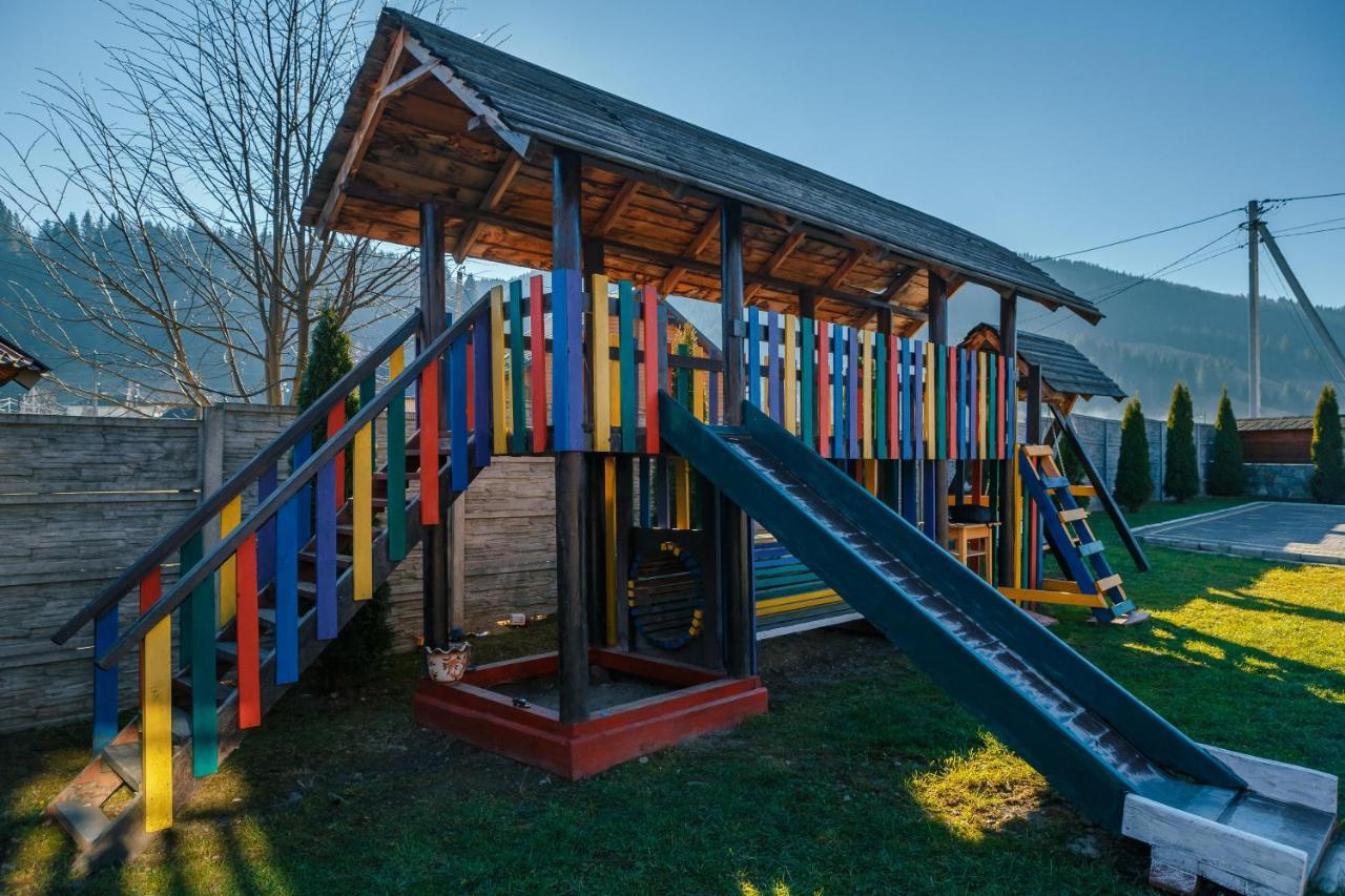 Садиба Дерев*Яна Хата Verkhovyna Exterior foto