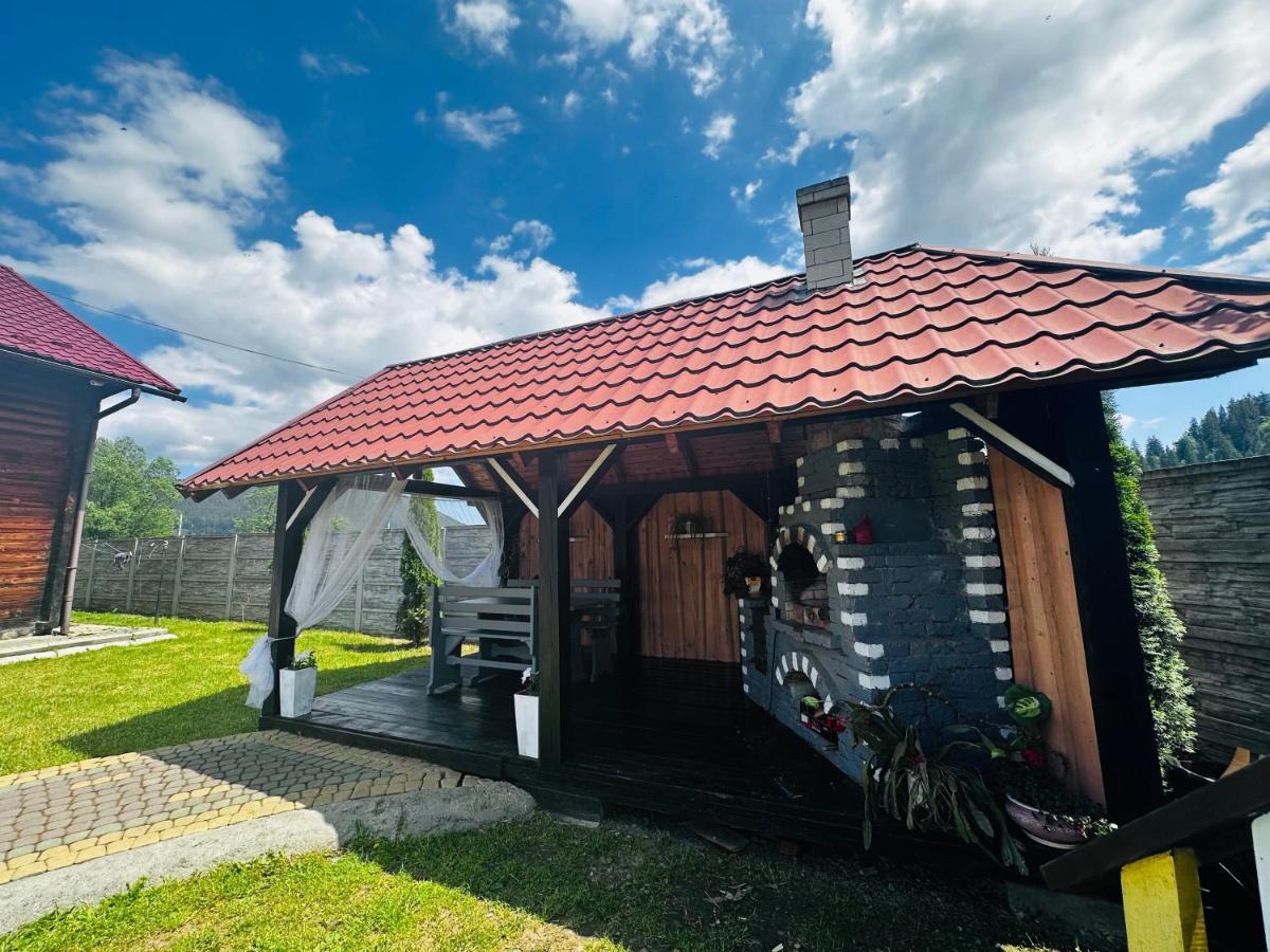 Садиба Дерев*Яна Хата Verkhovyna Exterior foto