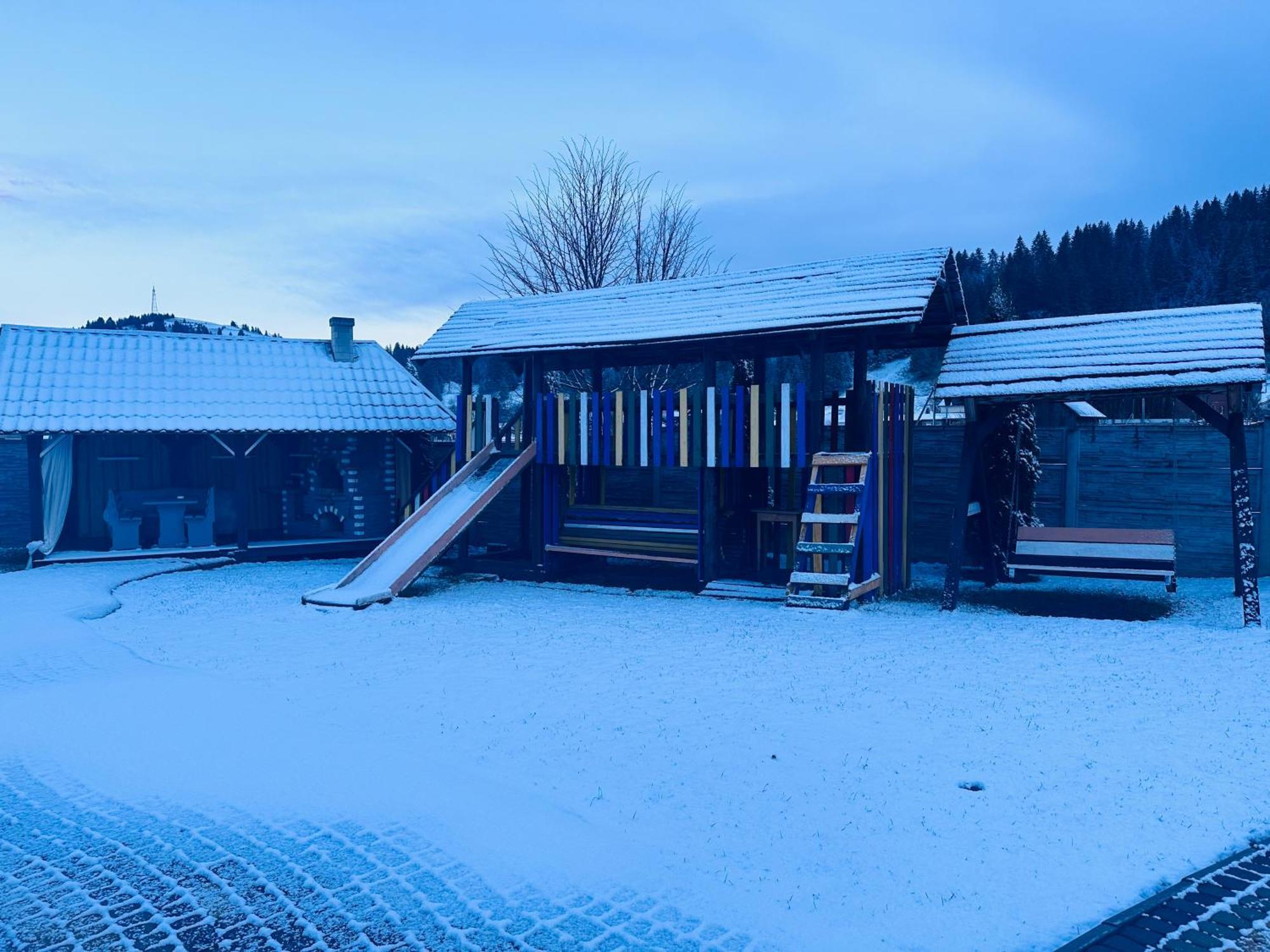 Садиба Дерев*Яна Хата Verkhovyna Exterior foto
